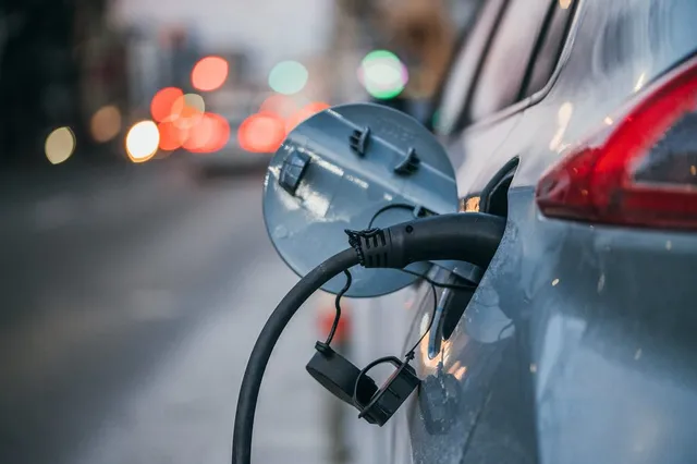 Mình đã thử xin trợ cấp EV của nhà nước và Tokyo: những điều học được khi mua Tesla